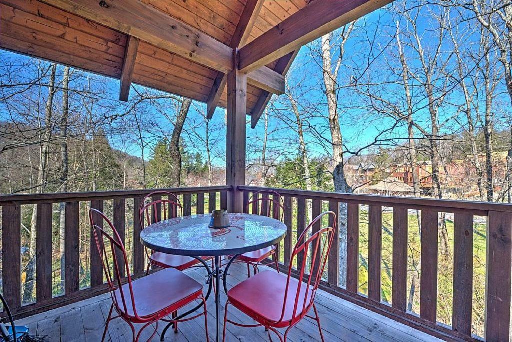 Woodpecker'S Hollow Cabin Villa Black Mountain Exterior photo